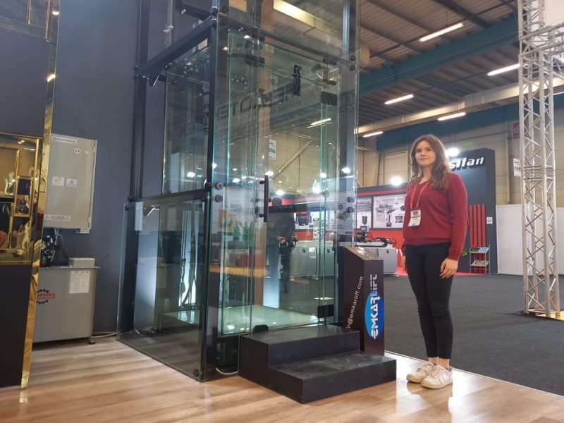 luks cam villa asansoru